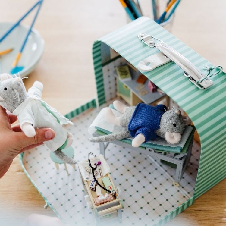 Mouse Mansion To Go – Doctor's Room