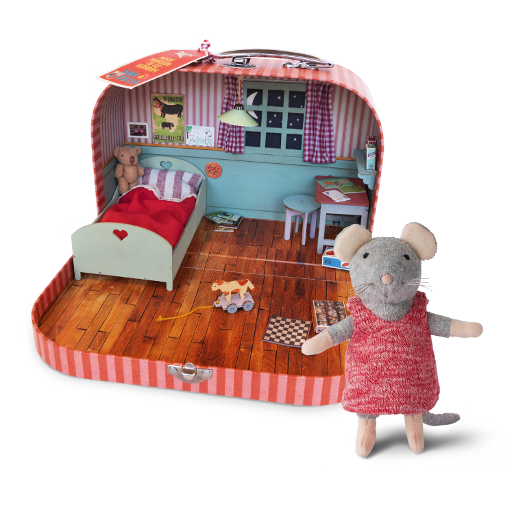 To Go Bedroom & Plush Julia Bundle